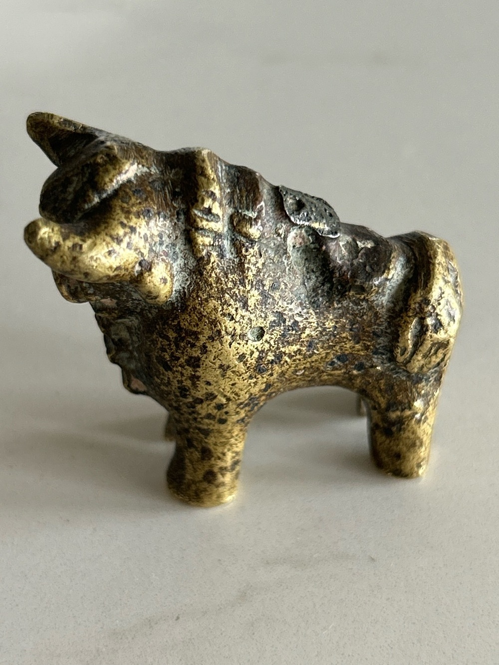 Vintage Brass Bull Figurine - Miniature Home Accent